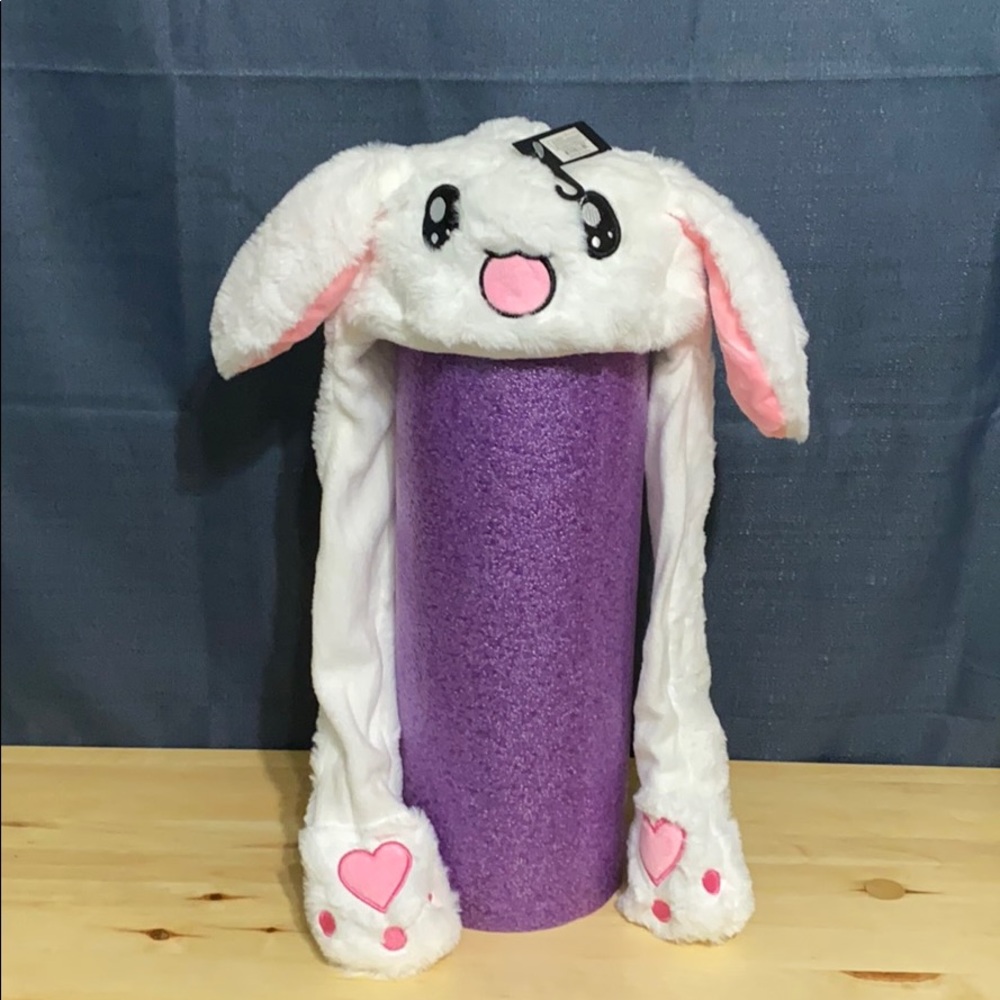 Bunny hat w/ moving ears